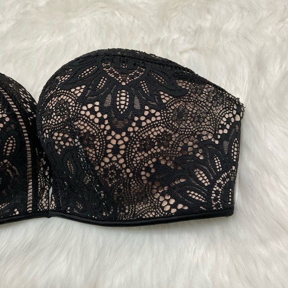 Bombshell Victoria's Secret Black Lace Bra and Panty Set - Picture 9 of 13